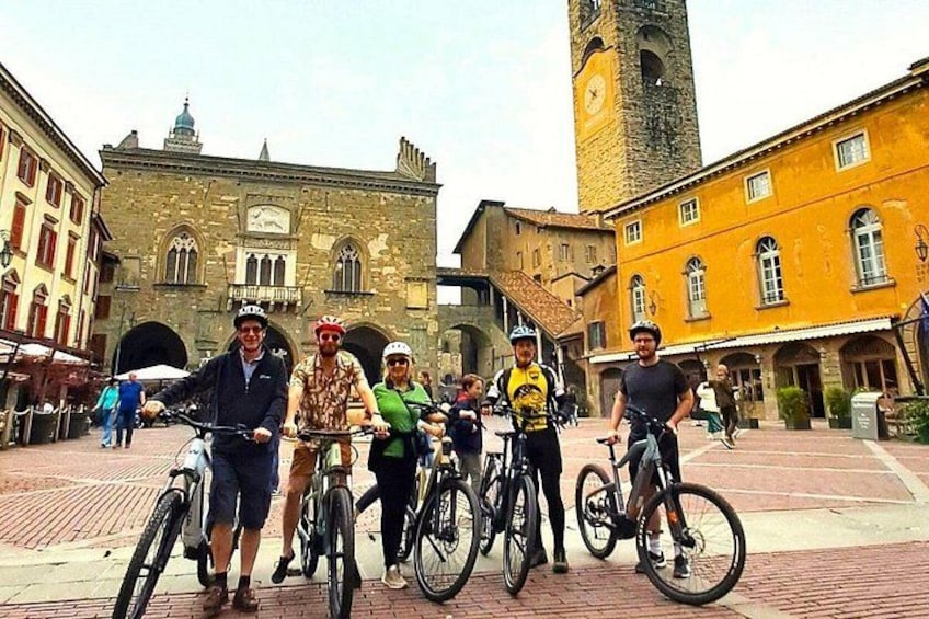 E-bike tour to discover Bergamo and its hills 2