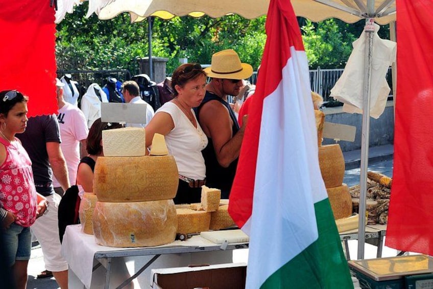 Italian Market and Dolceacqua full-day from Nice small-group Tour 4