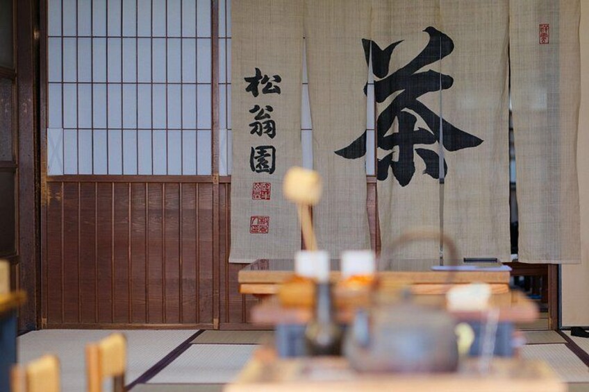 Matcha Experience in a Historic Teahouse 5
