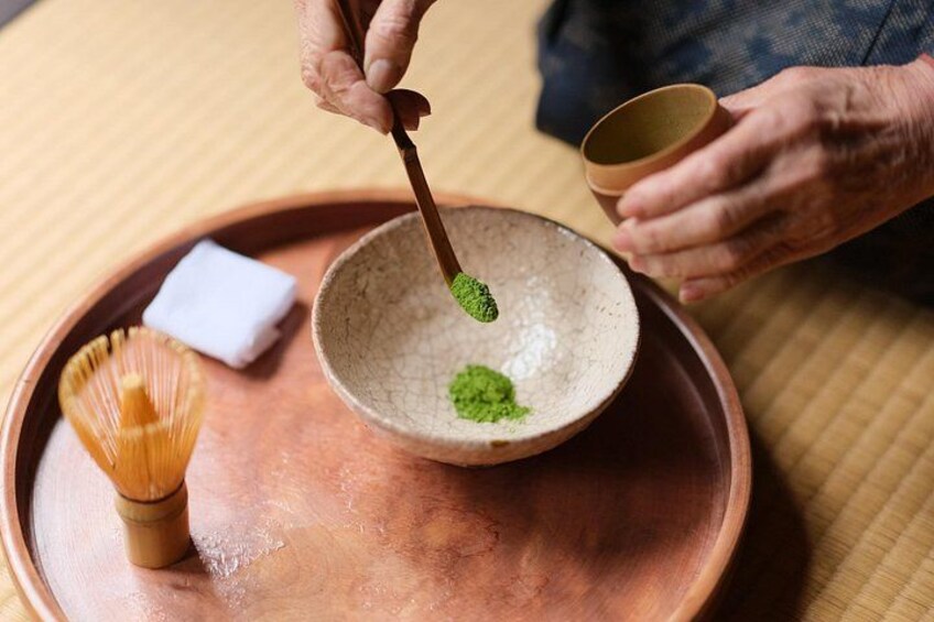 Matcha Experience in a Historic Teahouse 4