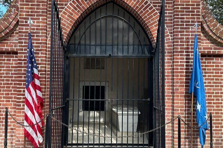 President Washington's tomb