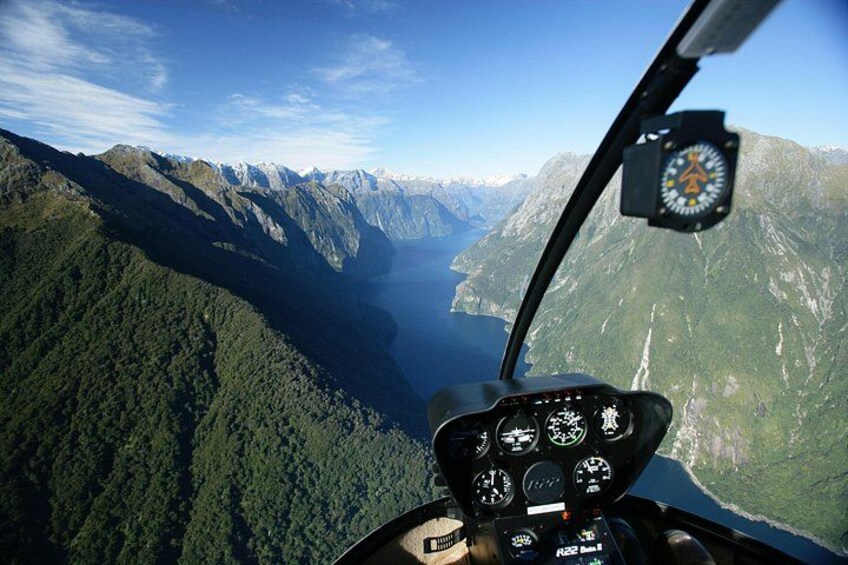 Milford Flyover Scenic Flight from Wānaka 2