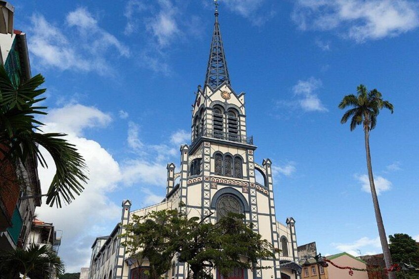 St. Louis Cathedral: The famous metal spire of this building designed by Henri Picq to withstand cyclones and earthquakes. 2