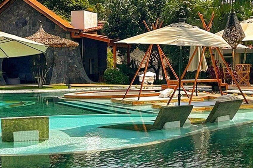 Wellness Day Pass: Private Tipi, Pool & Breakfast in El Laurel 5
