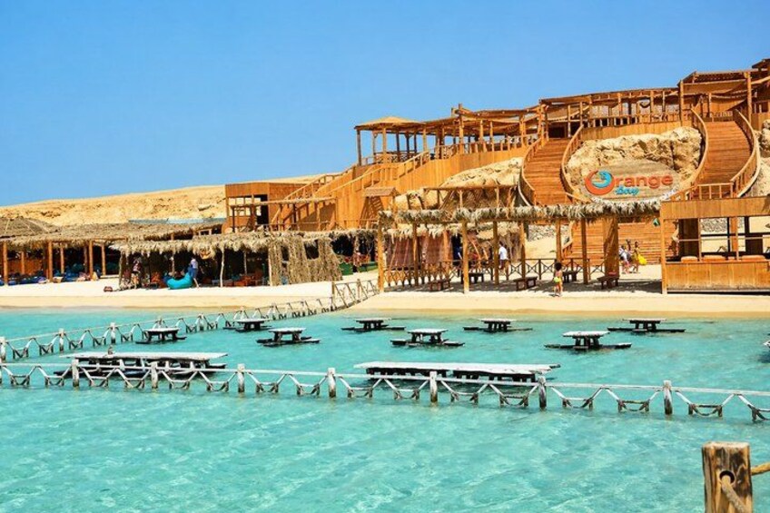 Hurghada: VIP Seafood Yacht to 3 Islands, Dolphins & Snorkeling 5