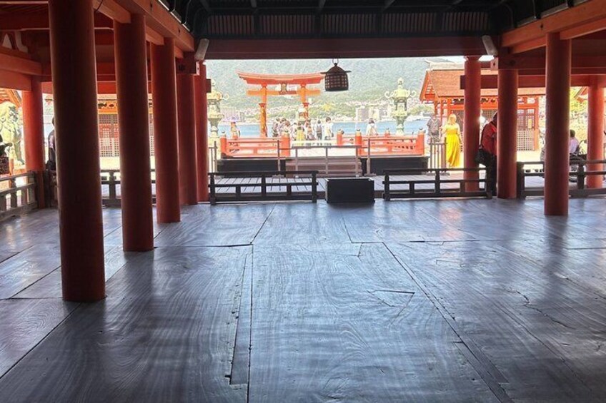 Hiroshima and Miyajima Private English Tour 3