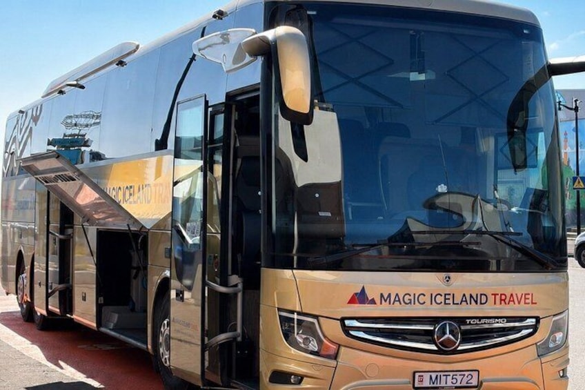 Golden Circle Tour & Meet the Icelandic Horses from Reykjavik 5
