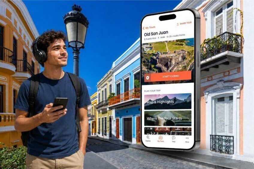 En smartphone der viser en rejseapp med en byrundtur i Old San Juan. 2