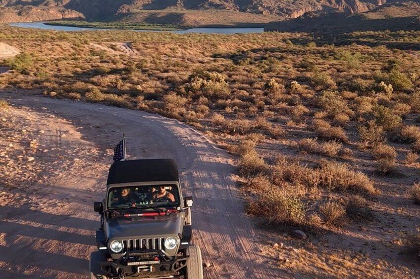 Private Jeep Off Road Adventure in Arizona Desert with Huskies 2