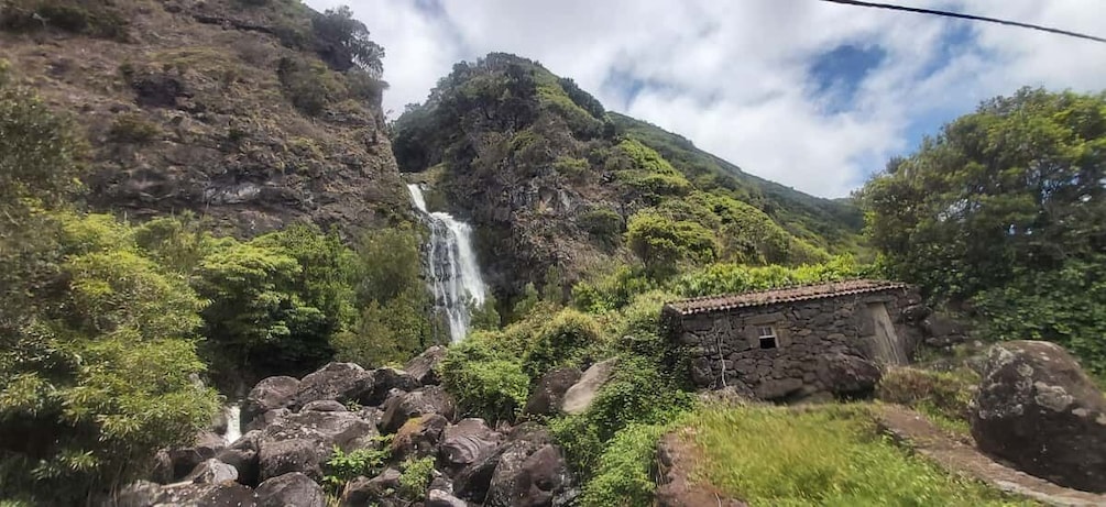 Picture 2 for Activity São Jorge Island: Guided Hike to Caldeira de Santo Cristo 4