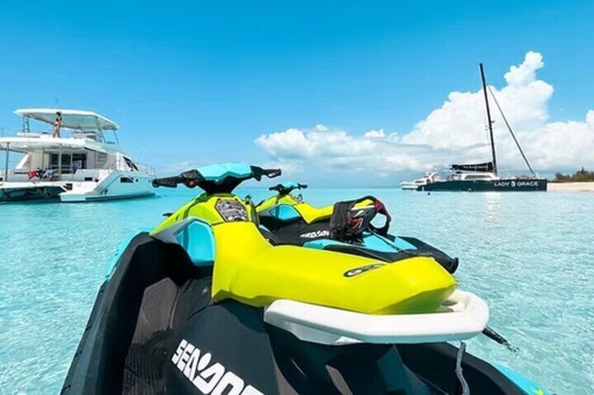 40 Minutes Jet Ski in Grand Turk Turks and Caicos Island 2