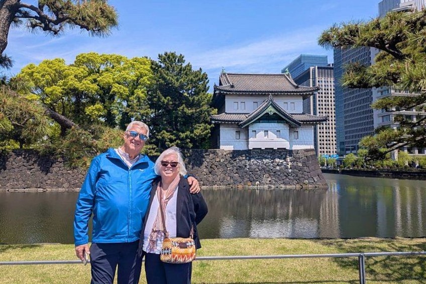 Tokyo Imperial Palace and Shogun Castle Walking Tour 4