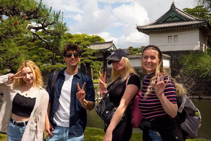 Tokyo Imperial Palace and Shogun Castle Walking Tour 5