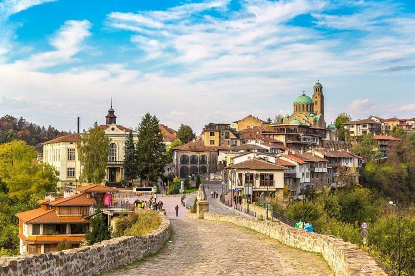 Day Trip to Bulgaria and Veliko Tarnovo from Bucharest 2