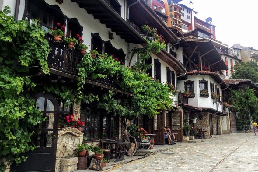 Day Trip to Bulgaria and Veliko Tarnovo from Bucharest 3