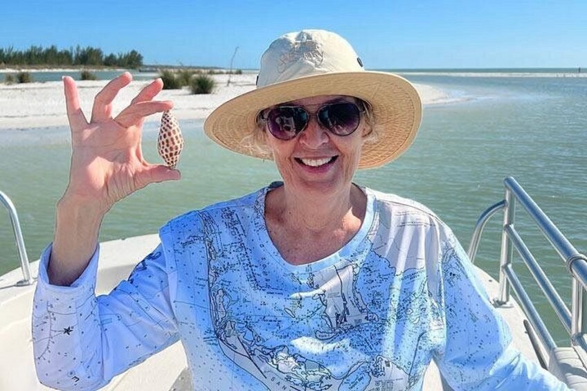 Jane from Sanibel Island finally found her Junonia! 1