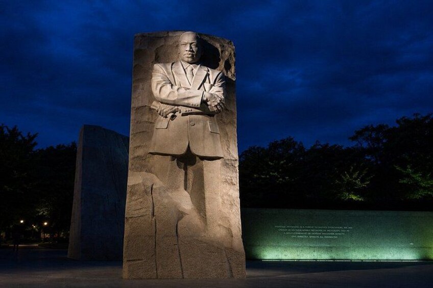 Washington, DC: Sunset & After-Dark Monuments Tour by E-Cart 2