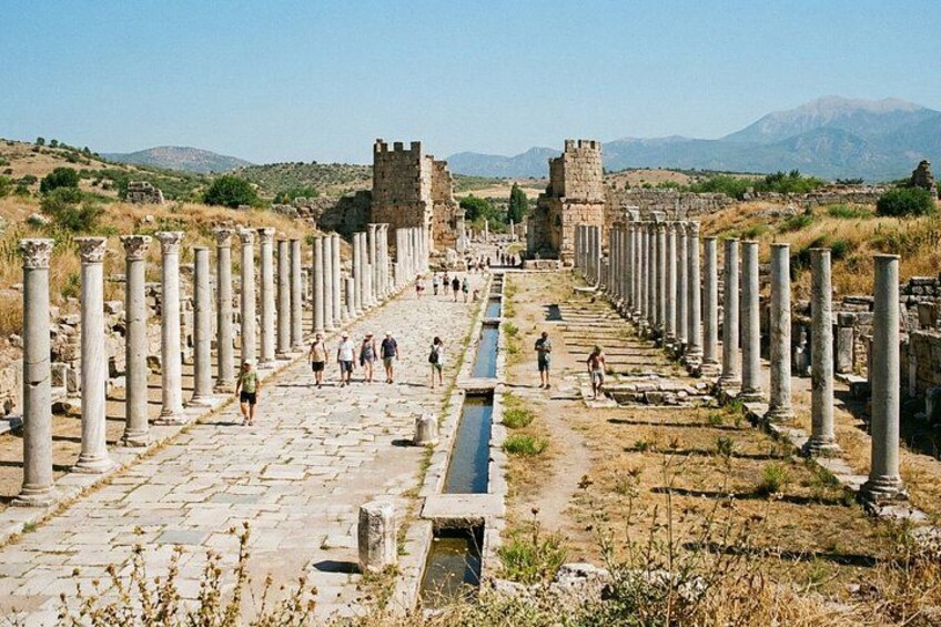 Discover Antalya: A Self-Guided Tour 1