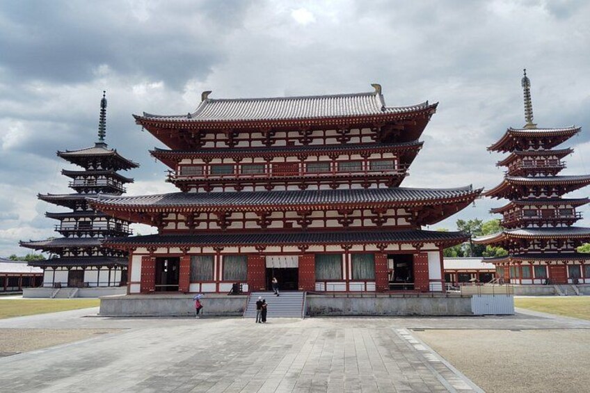 Nara: Yakushiji Tour – Toshodaiji or Sutra Copying Option 4