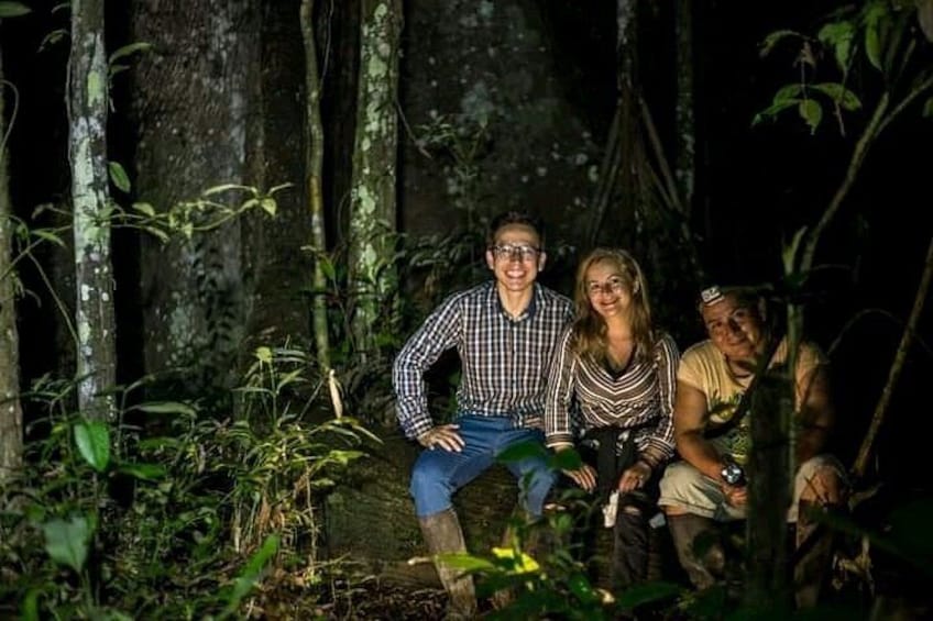 Night walk and search for tarantula sloths 3