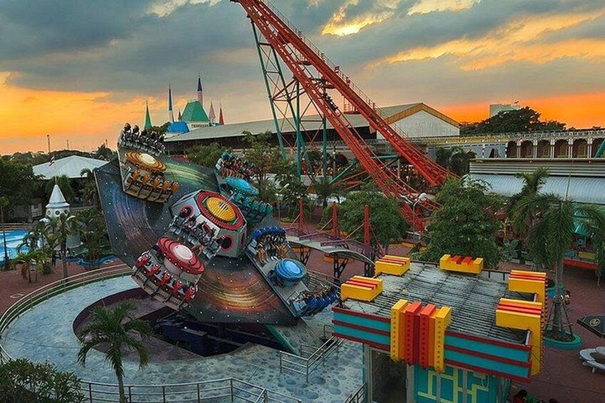 Siam Amazing Park Entry Tickets with International Buffet Lunch 2