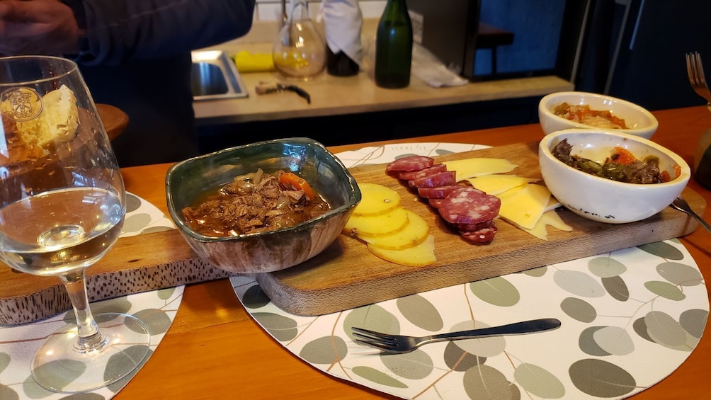Gourmet El Bolsón: Patagonian Wine Pairing 5