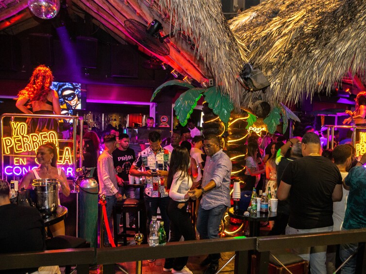 Coco Bongo Experience: Night Show, Snacks & Roundtrip Transfers 5