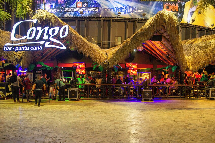 Coco Bongo Experience: Night Show, Snacks & Roundtrip Transfers 3