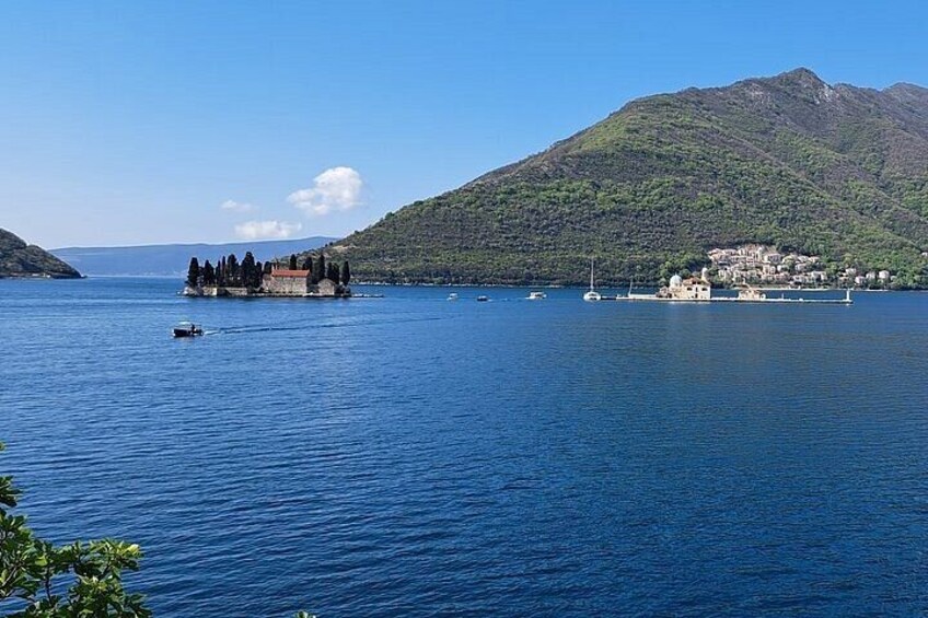 Montenegro Small Group with Luxury Minibus 2