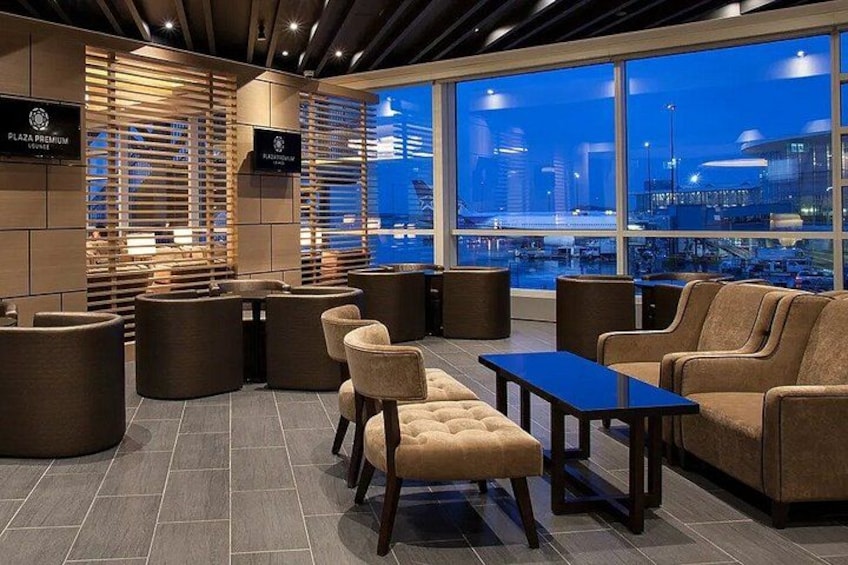 Vancouver International Airport YVR VIP Lounge Access 2