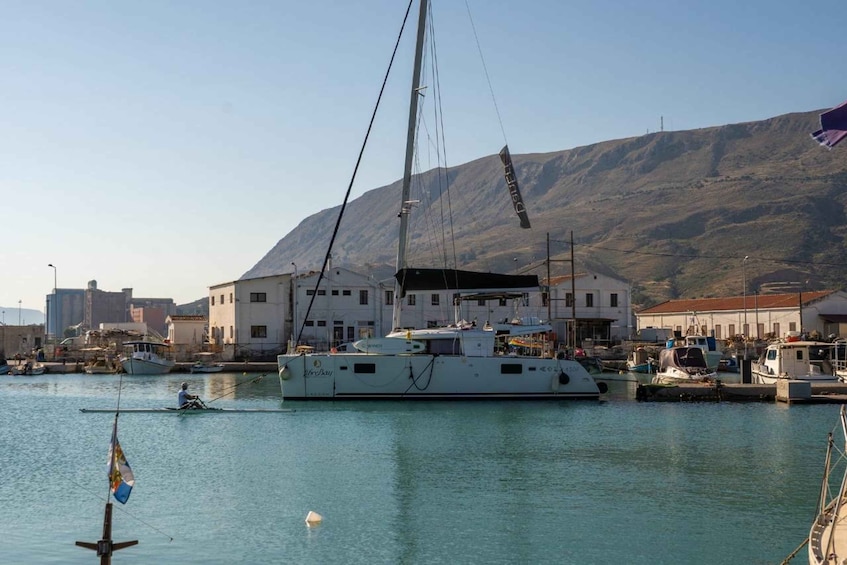 Picture 34 for Activity Souda: Premium Catamaran Cruise to Marathi Bay with Lunch 4
