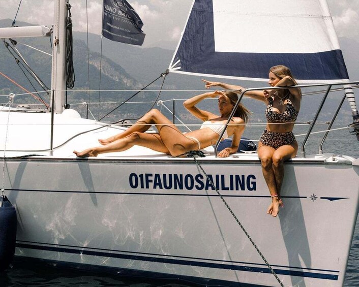 Lake Como: Sailing Boat Tour with Skipper and Aperitivo 1