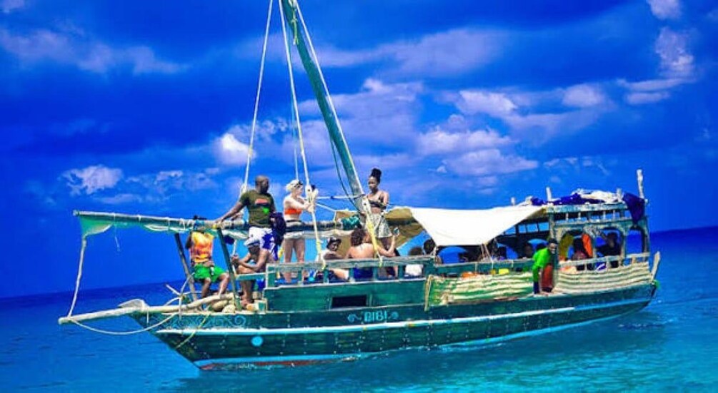 Picture 48 for Activity Diani Beach: Kisite Marine Park Dhow & Snorkeling with Lunch 3