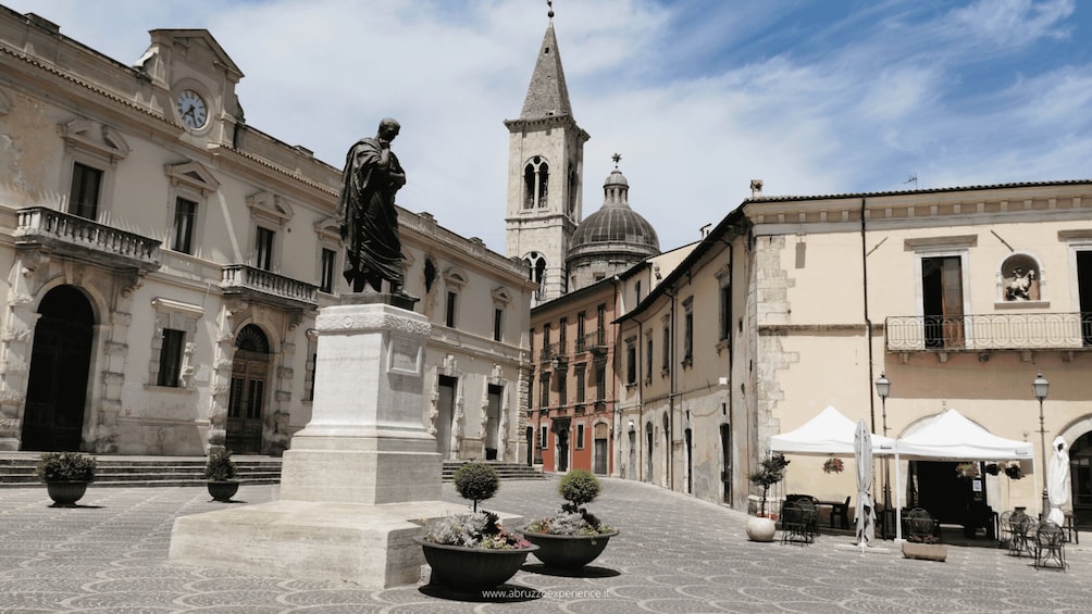 Tour of Sulmona, the city of sugared almonds 1