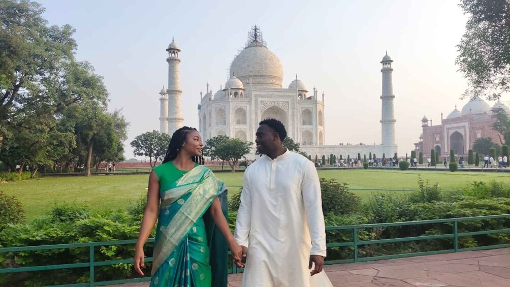 Picture 4 for Activity From Delhi: Taj Mahal Sunrise Tour with Elephant SOS Center 2