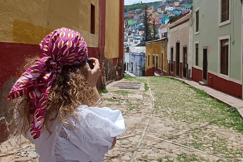 Cultural walk through the center of Guanajuato 2