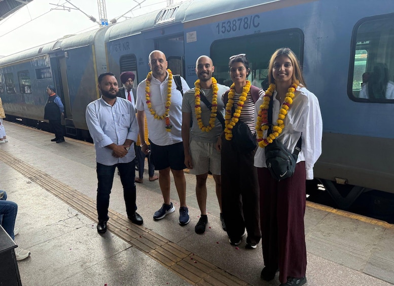 From Delhi: Taj Mahal Agra Day Tour by Super-fast Train 1