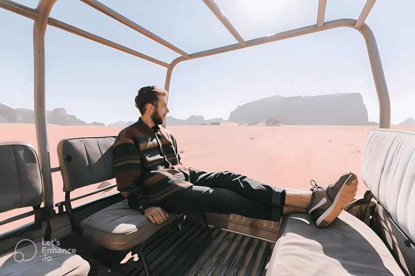 Picture 9 for Activity Wadi Rum: Authentic Jeep Tour, Sunset & Bedouin Storytelling 2