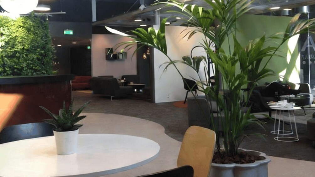 Picture 1 for Activity ARN Stockholm Arlanda Airport: Pearl Lounge Access 2