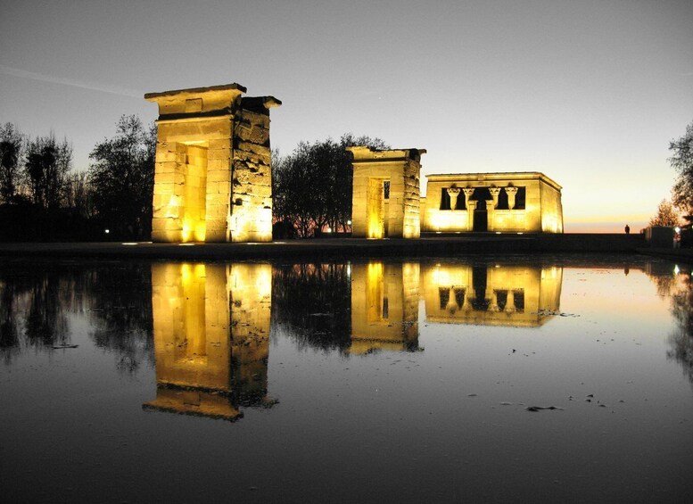 Madrid by Night: Hapsburg Quarter, Plaza Mayor, Cathedral, Palace, Temple of Debod 1