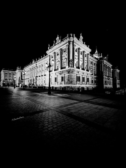 Picture 7 for Activity Madrid by Night: Hapsburg Quarter, Plaza Mayor, Cathedral, Palace, Temple of Debod 4