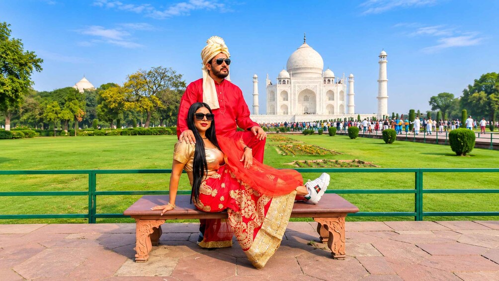 Picture 3 for Activity From Jaipur/Delhi/Agra: Taj Mahal Day Tour + Optional Transfer 2