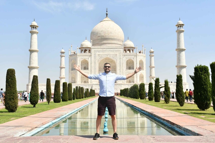 From Delhi: Taj Mahal & Agra Day Tour with Fast track Entry 1