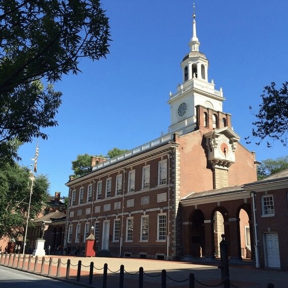 Philadelphia: Private City Highlights Walking Tour 1