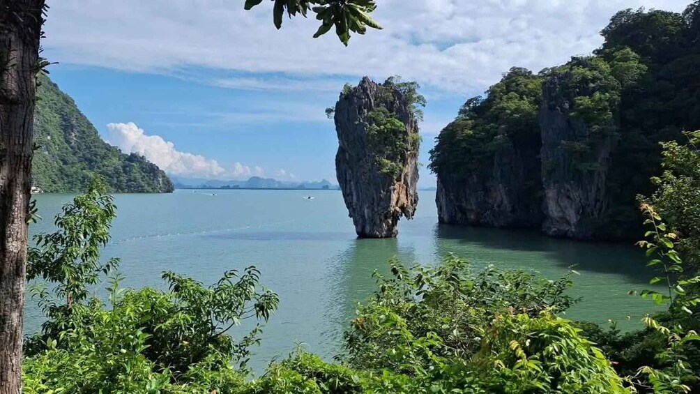 Khaolak: James Bond Island Tour and Monkey Cave Temple 1