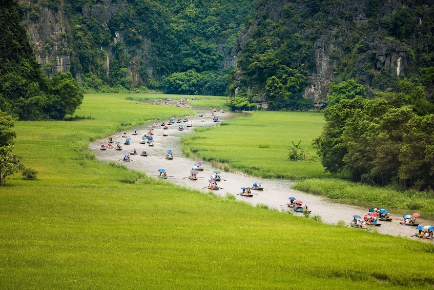 Picture 7 for Activity Phong Nha: Private Transfer to/from Ninh Binh (One-Way) 2