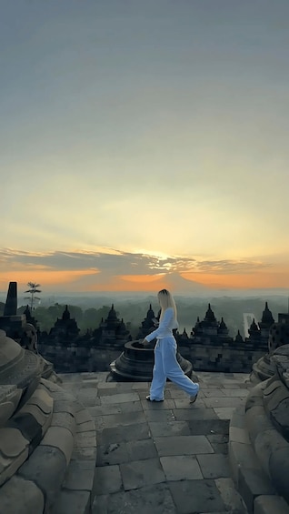 Picture 6 for Activity Yogyakarta: Borobudur Sunset Climb Up Shared Guided Tour 2