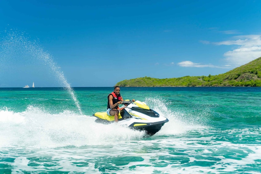 Martinique: 45-minute jet ski tour in the Bays of Marin 1