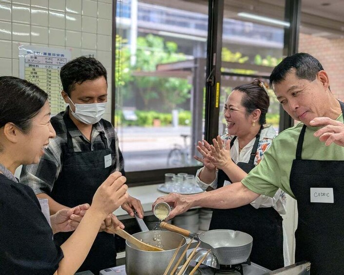 Picture 5 for Activity Nagoya: Miso Ramen Lesson with plenty of vegetables 3