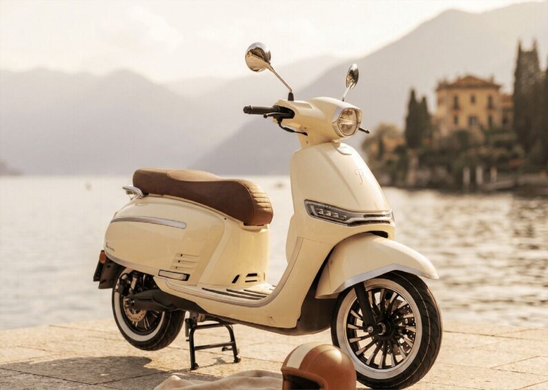Lake Como: E-Vespa style Tour to Bellagio 2